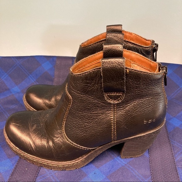 BOC BORN of CONCEPT Sz 6.5 Leather  Western Style Stacked Heel Booties - Picture 9 of 12
